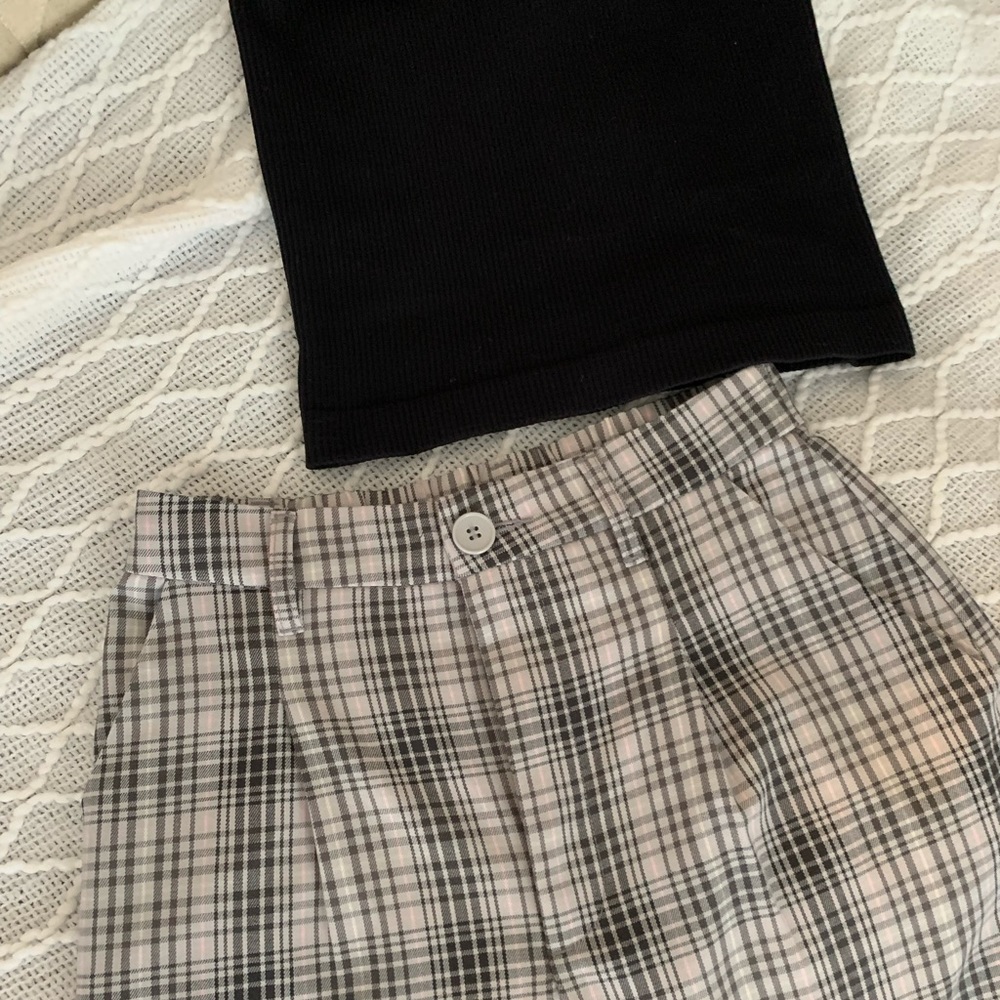 Cute pants! Grand new very trendy.!!